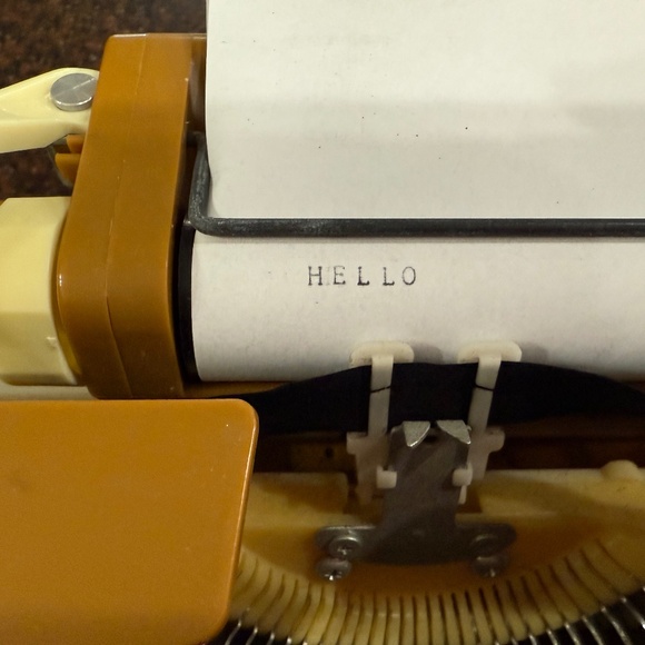 Vintage MARXWRITER Typewriter - Picture 16 of 16